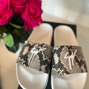 Giuseppe Zanotti Pool Slides-Pristine Condition Size 40.